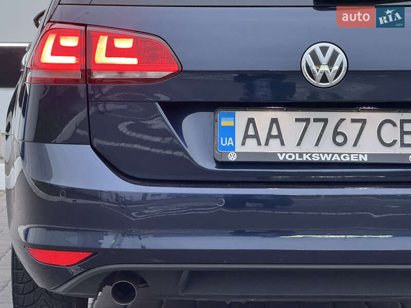 Универсал Volkswagen Golf 2013 в Киеве