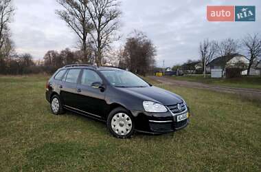 Універсал Volkswagen Golf 2008 в Нововолинську