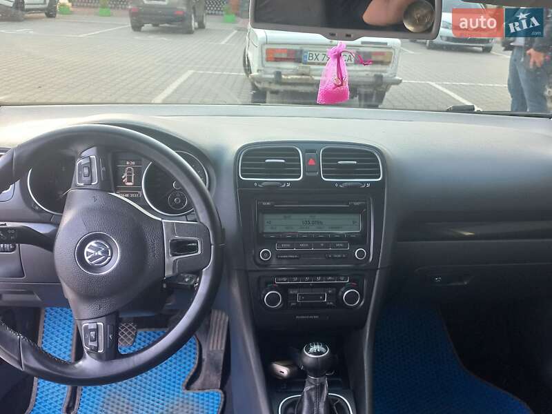 Универсал Volkswagen Golf 2010 в Хмельницком