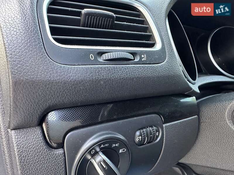 Универсал Volkswagen Golf 2010 в Хмельницком