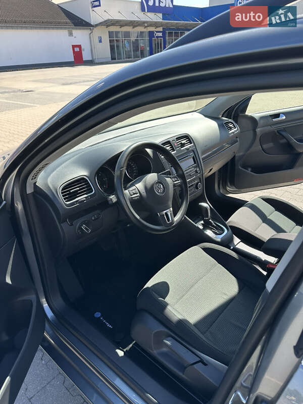 Универсал Volkswagen Golf 2012 в Киеве