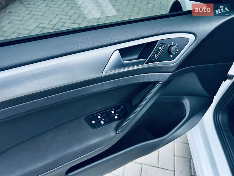 Хэтчбек Volkswagen Golf 2020 в Харькове фото 13 Хэтчбек Volkswagen Golf 2020 в Харькове