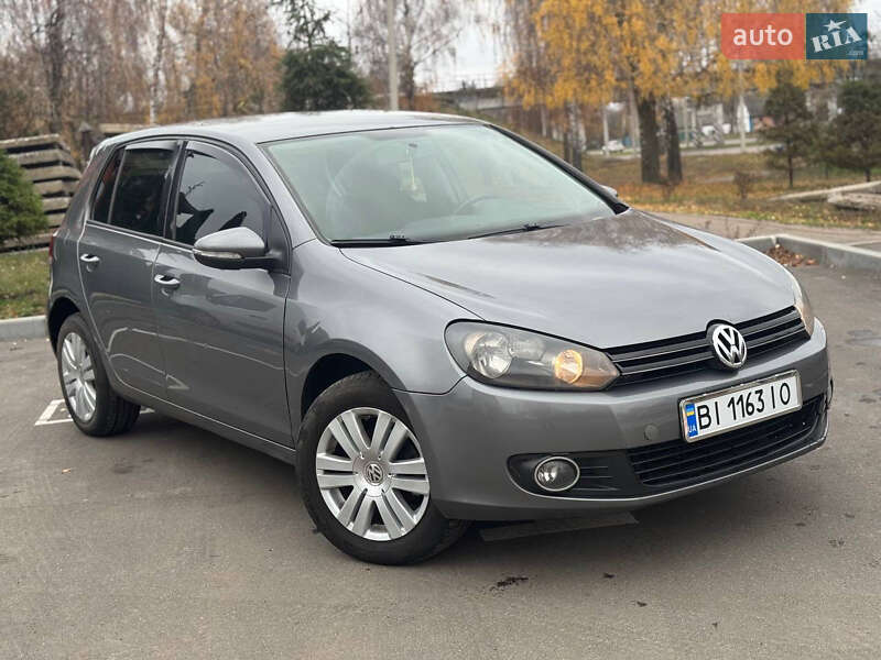 Хэтчбек Volkswagen Golf 2008 в Лубнах