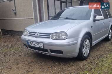 Универсал Volkswagen Golf 2001 в Косове
