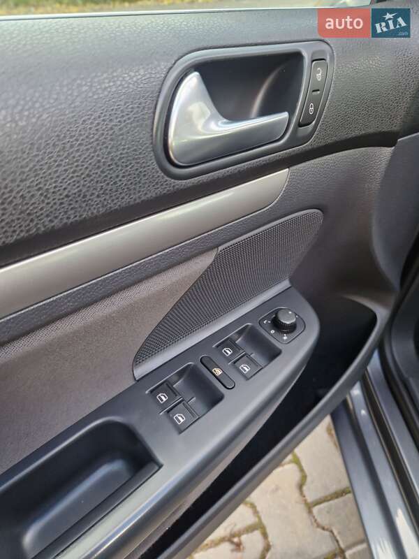 Универсал Volkswagen Golf 2008 в Стрые