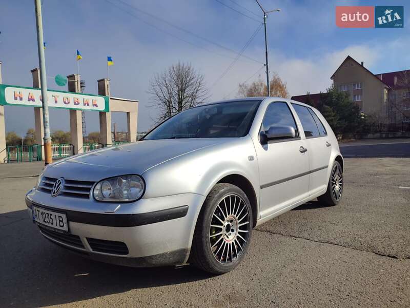 Хэтчбек Volkswagen Golf 2000 в Долине