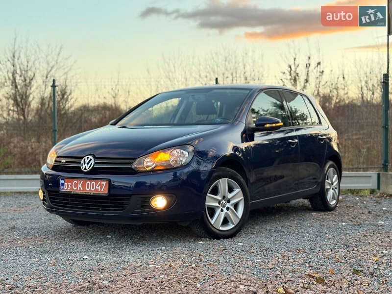 Хэтчбек Volkswagen Golf 2010 в Дрогобыче