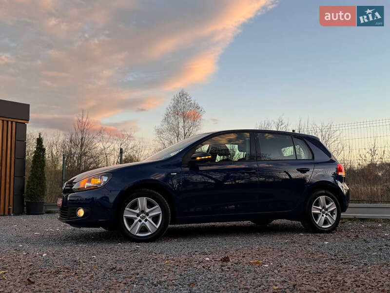 Хэтчбек Volkswagen Golf 2010 в Дрогобыче