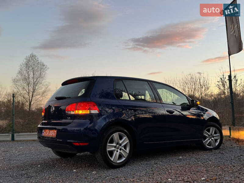 Хэтчбек Volkswagen Golf 2010 в Дрогобыче