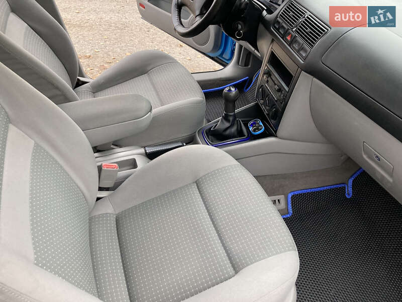 Хэтчбек Volkswagen Golf 2003 в Тернополе фото 39 Хэтчбек Volkswagen Golf 2003 в Тернополе