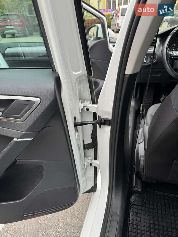 Хэтчбек Volkswagen Golf 2013 в Софиевской Борщаговке