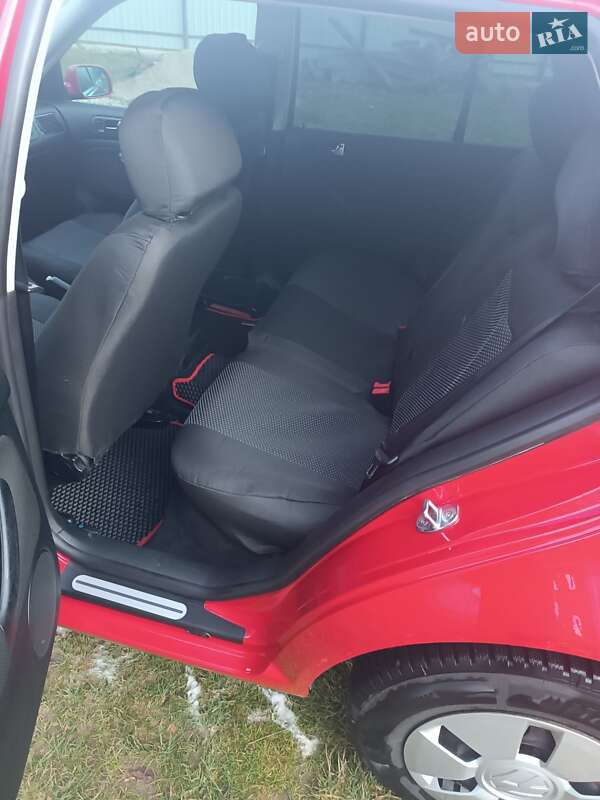 Хэтчбек Volkswagen Golf 2001 в Надворной фото 10 Хэтчбек Volkswagen Golf 2001 в Надворной