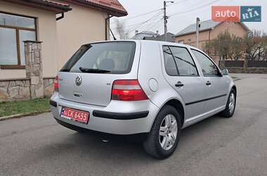 Хэтчбек Volkswagen Golf 2002 в Ивано-Франковске