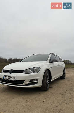 Универсал Volkswagen Golf 2015 в Львове