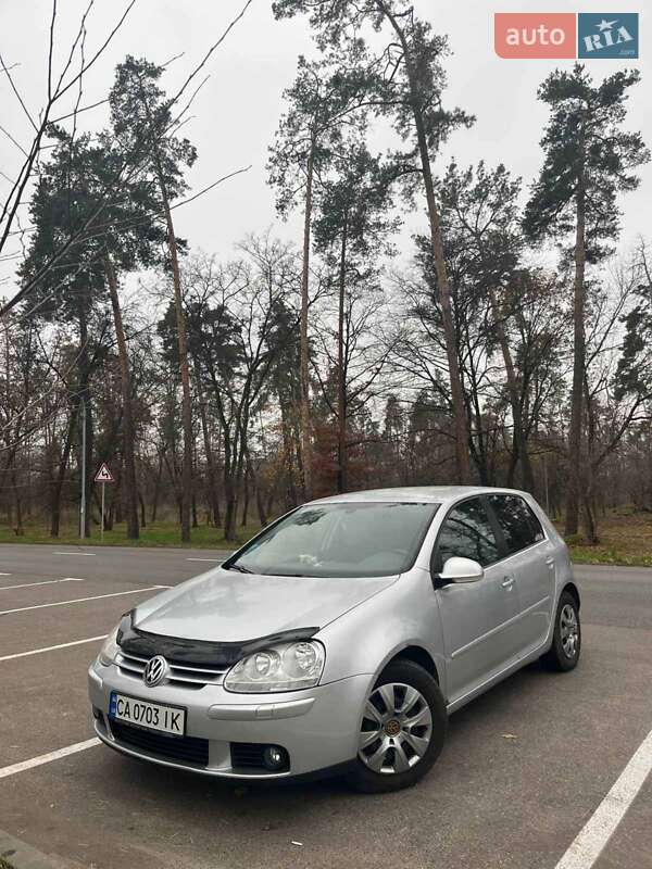 Хэтчбек Volkswagen Golf 2008 в Черкассах