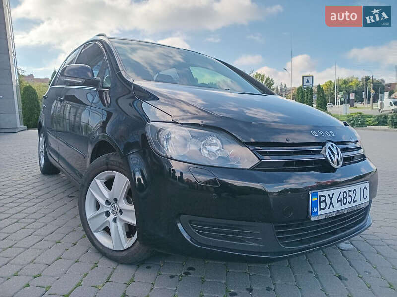 Хэтчбек Volkswagen Golf 2009 в Хмельницком