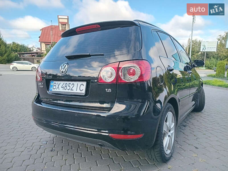 Хэтчбек Volkswagen Golf 2009 в Хмельницком