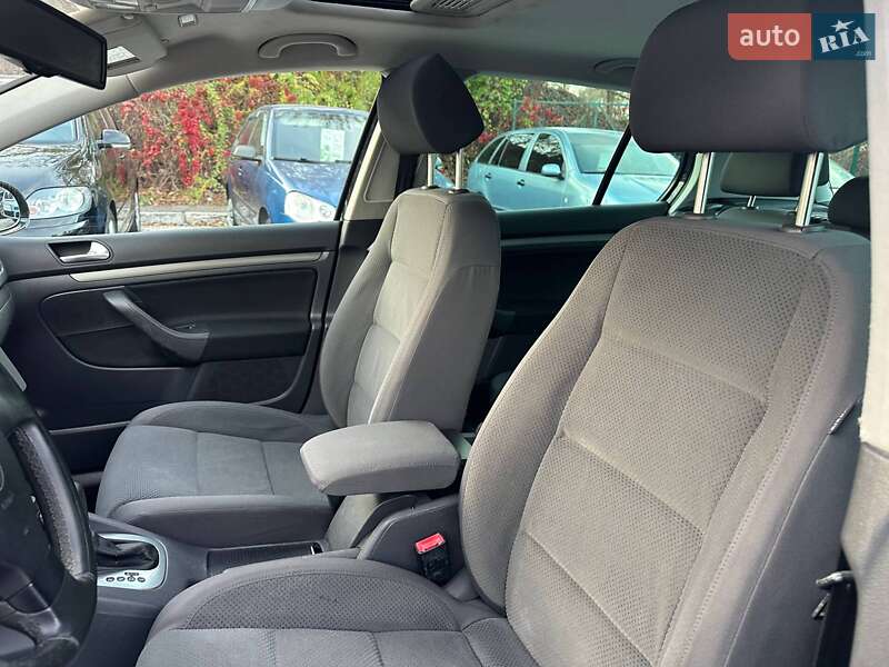 Хэтчбек Volkswagen Golf 2007 в Каменском