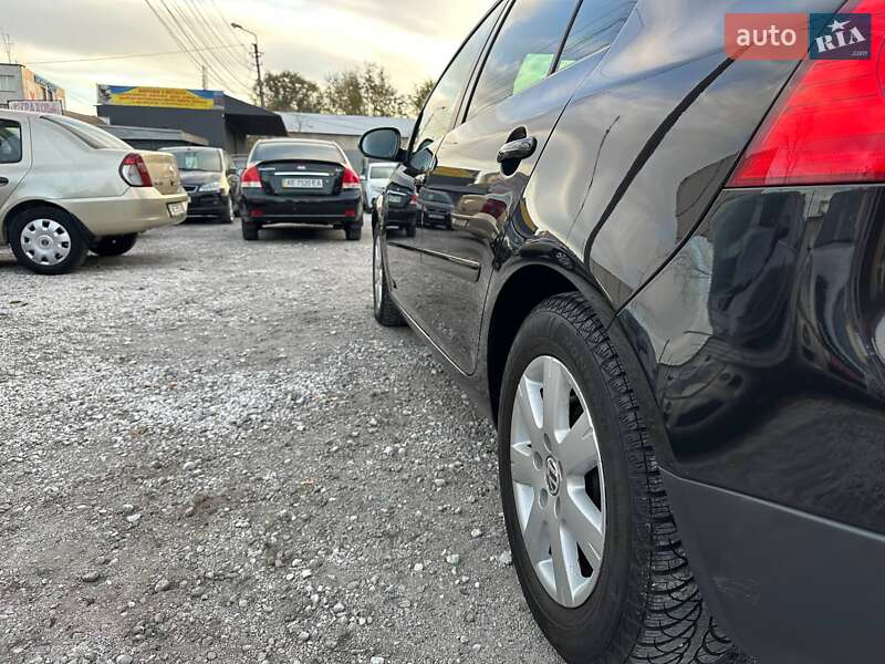 Хэтчбек Volkswagen Golf 2007 в Каменском