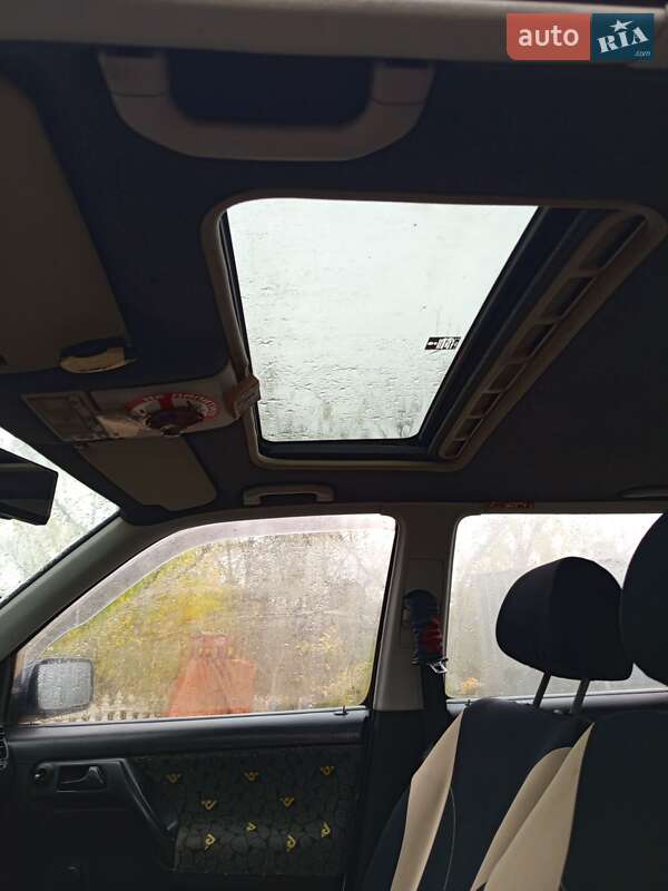 Универсал Volkswagen Golf 1998 в Нетешине