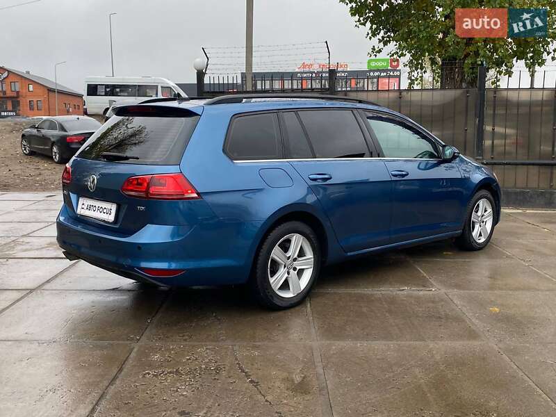 Универсал Volkswagen Golf 2015 в Киеве