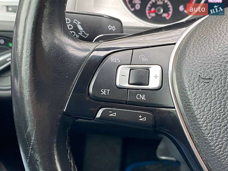 Универсал Volkswagen Golf 2015 в Киеве