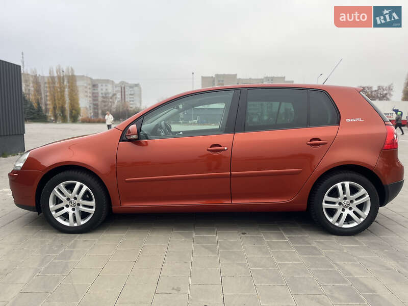 Хетчбек Volkswagen Golf 2007 в Черкасах