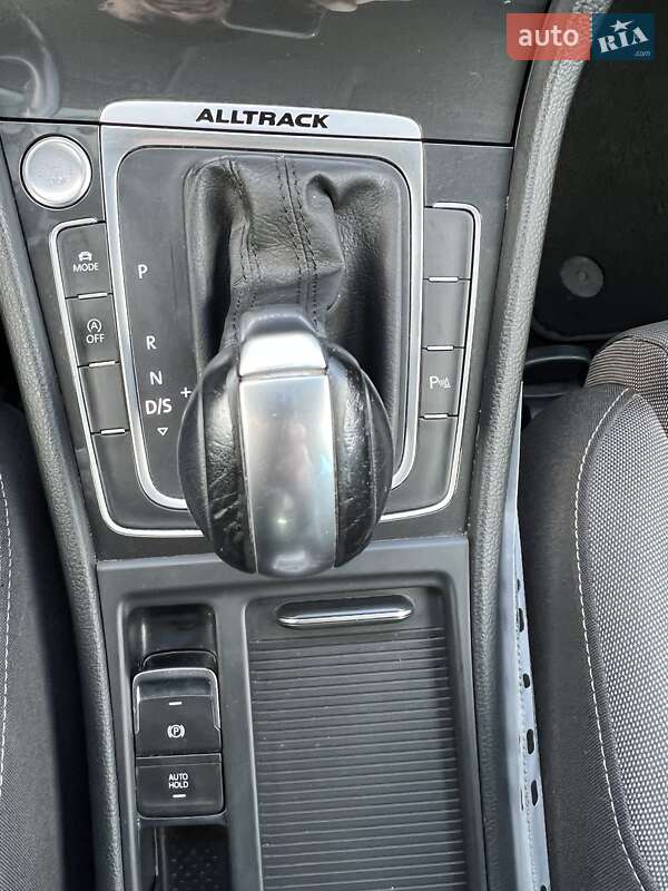 Универсал Volkswagen Golf 2019 в Львове