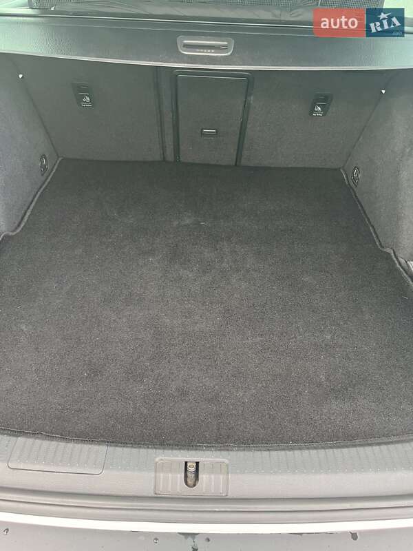 Универсал Volkswagen Golf 2019 в Львове