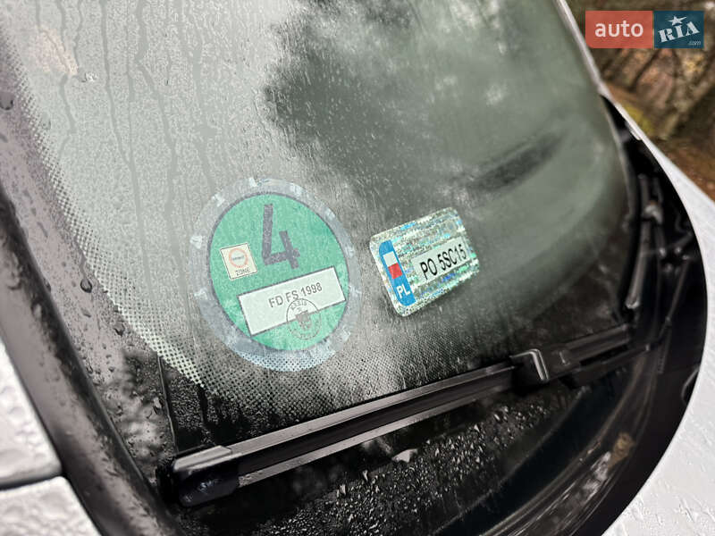 Хетчбек Volkswagen Golf 2009 в Рівному