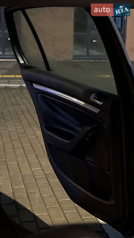 Хэтчбек Volkswagen Golf 2004 в Львове фото 4 Хэтчбек Volkswagen Golf 2004 в Львове