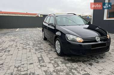 Універсал Volkswagen Golf 2010 в Львові