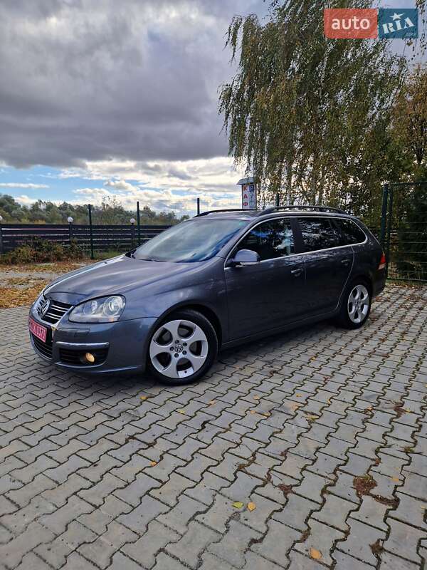 Универсал Volkswagen Golf 2008 в Стрые