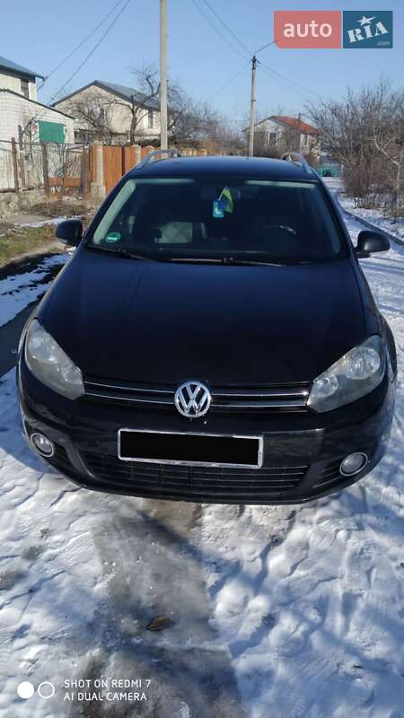 Универсал Volkswagen Golf 2010 в Первомайске