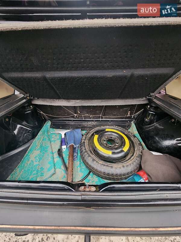Хэтчбек Volkswagen Golf 1989 в Ровно