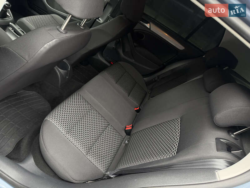 Хэтчбек Volkswagen Golf 2010 в Полтаве фото 98 Хэтчбек Volkswagen Golf 2010 в Полтаве