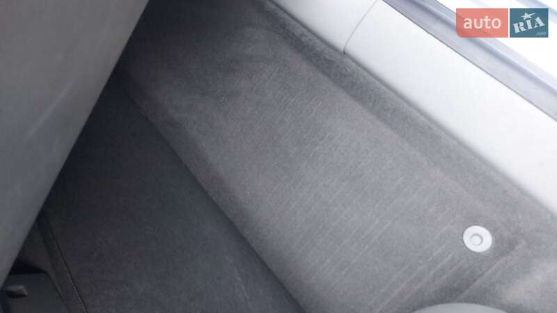 Універсал Volkswagen Golf 2001 в Харкові