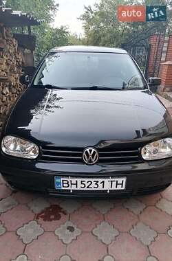 Хетчбек Volkswagen Golf 2002 в Кодимі