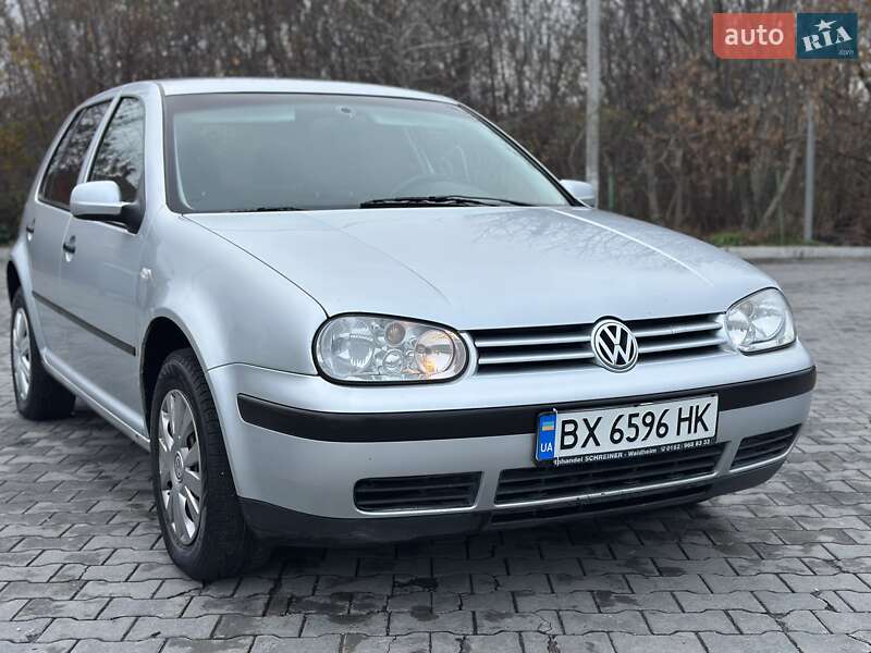 Хэтчбек Volkswagen Golf 2000 в Хмельницком