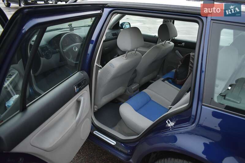 Универсал Volkswagen Golf 2000 в Крюковщине