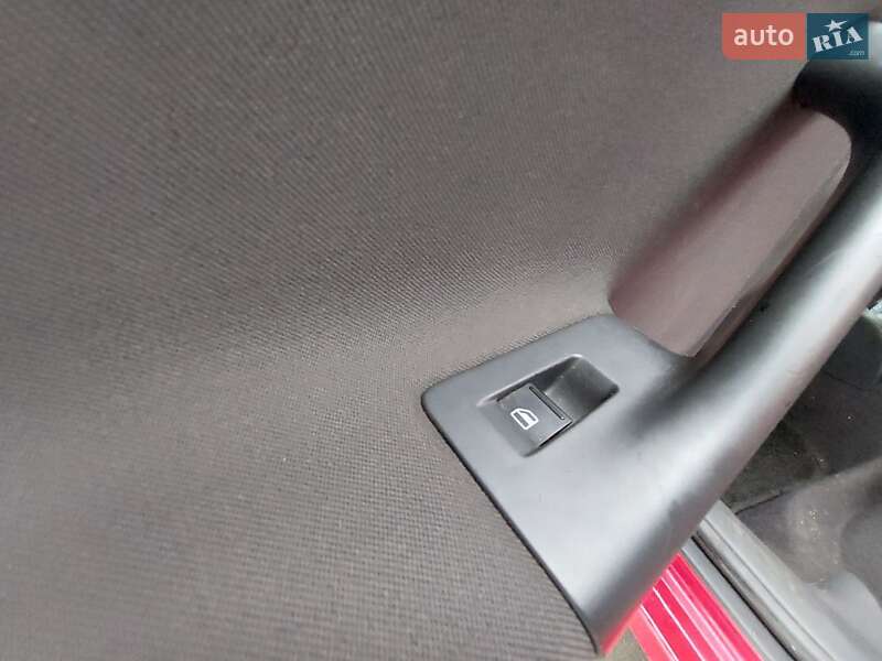 Хетчбек Volkswagen Golf 2004 в Летичіві фото 48 Хетчбек Volkswagen Golf 2004 в Летичіві