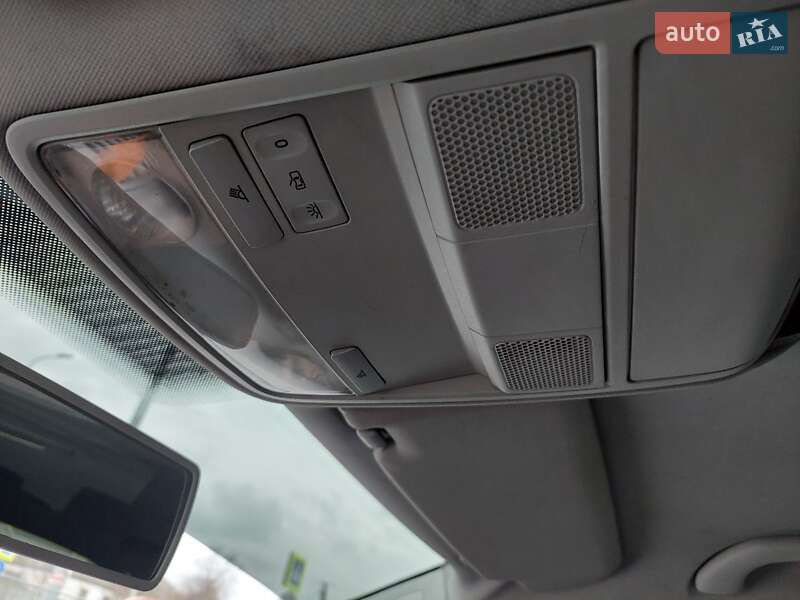 Хетчбек Volkswagen Golf 2004 в Летичіві фото 53 Хетчбек Volkswagen Golf 2004 в Летичіві