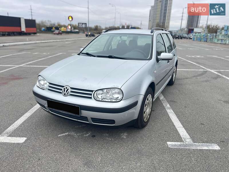 Volkswagen Golf 2002