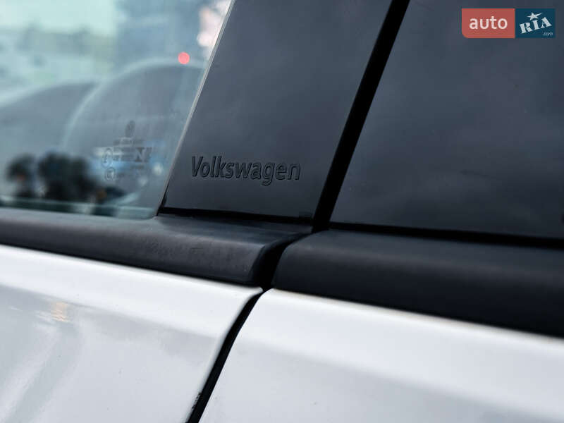 Універсал Volkswagen Golf 2021 в Києві