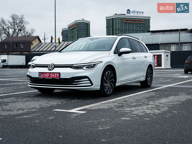 Універсал Volkswagen Golf 2021 в Києві