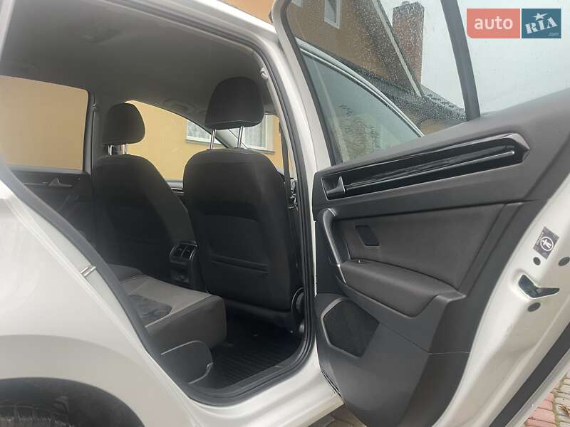 Универсал Volkswagen Golf 2014 в Ковеле