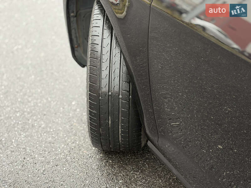 Универсал Volkswagen Golf 2015 в Виннице