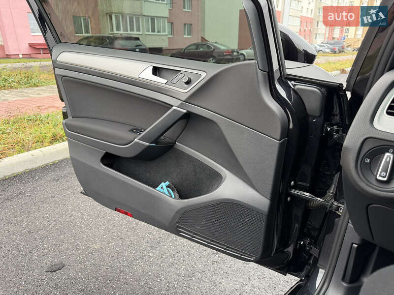 Универсал Volkswagen Golf 2015 в Виннице