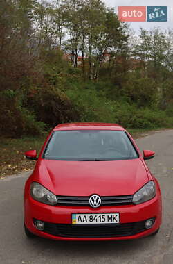Хэтчбек Volkswagen Golf 2012 в Киеве