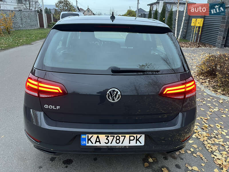Хетчбек Volkswagen Golf 2020 в Києві